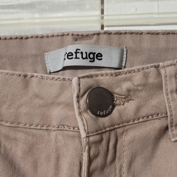 Jeans - Picture 3 of 3